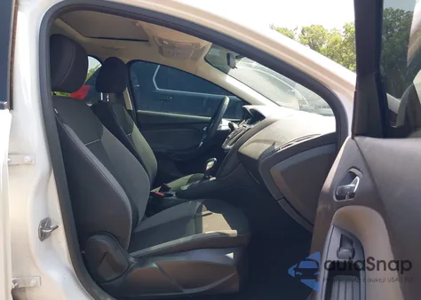 2014 Ford Focus Se из США, поврежденный, VIN 1FADP3K24EL440697